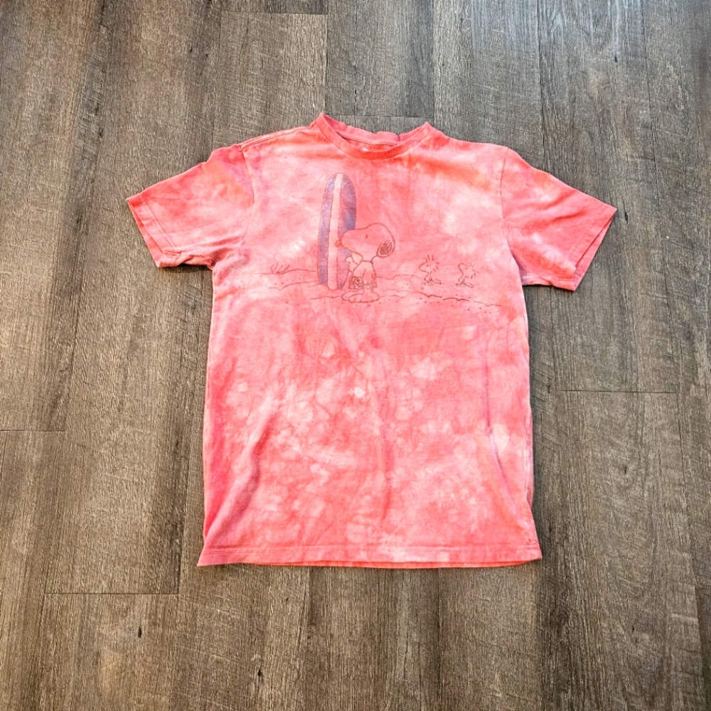 Old School Inspired Tie Dye Red Beach Snoopy Surf Shop T-Shirt Tailgate sz S
